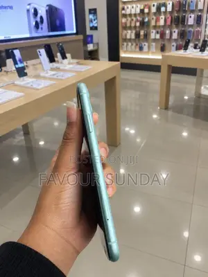 Apple iPhone 11 128 GB Green