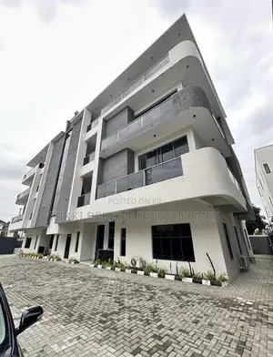 3bdrm Apartment in Lekki Estate for sale