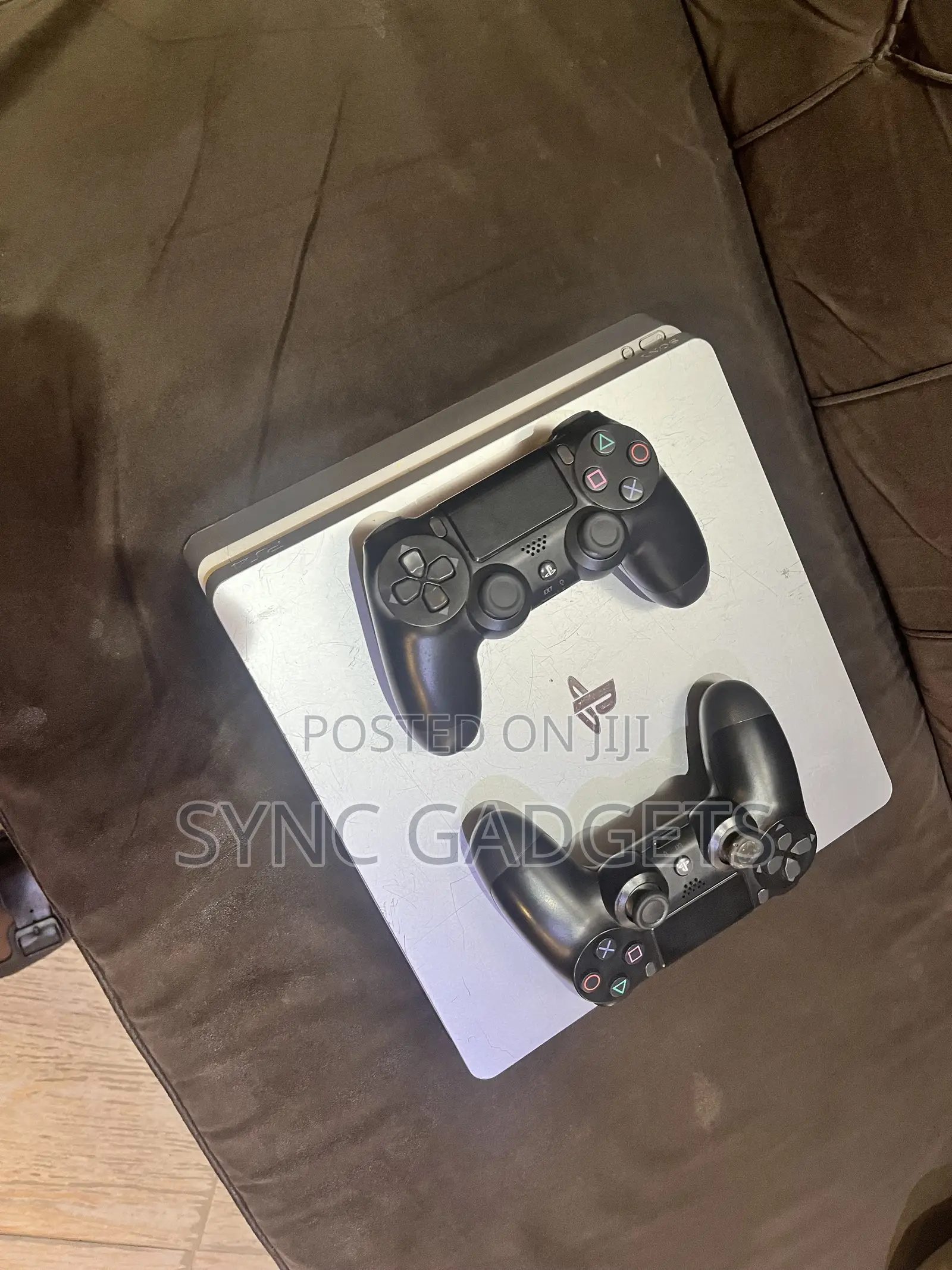 Ps4 Slim 2pads N Games