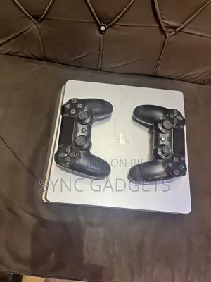 Ps4 Slim 2pads N Games