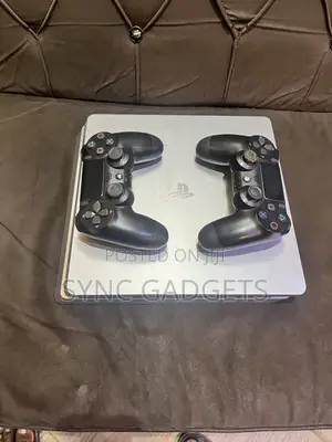 Ps4 Slim 2pads N Games