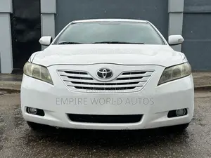 Toyota Camry 2.4 LE 2008 White