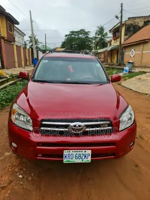 Toyota RAV4 2008 Red