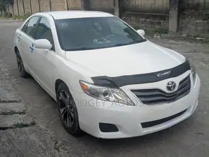 Toyota Camry 2009 White