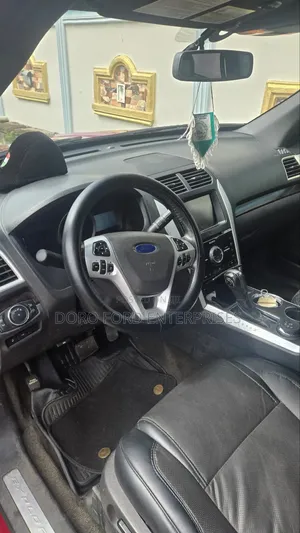 Ford Explorer 2017 Red