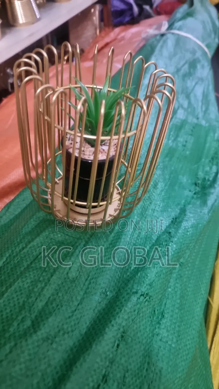 Table Flower Available