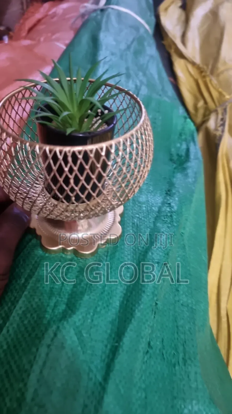 Table Flower Available