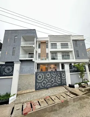 2bdrm Duplex in Luxury Estate, Lekki Phase 1 for sale