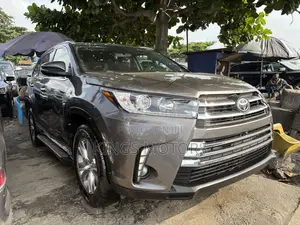 Toyota Highlander 2015 Gray