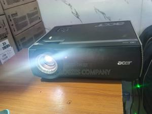 Opened-Box Acer P7270i 4000 Lumens XGA DLP Wireless Projector