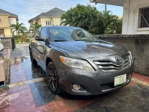 Toyota Camry 2011 Gray