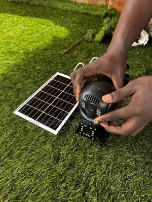 Eseecloud Hitech CCTV Ultra Hd Dual Lens Solar PTZ Cameras