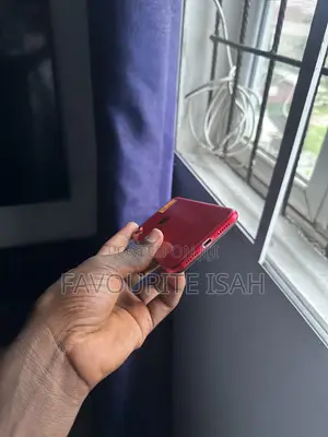 Apple iPhone XR 64 GB Red