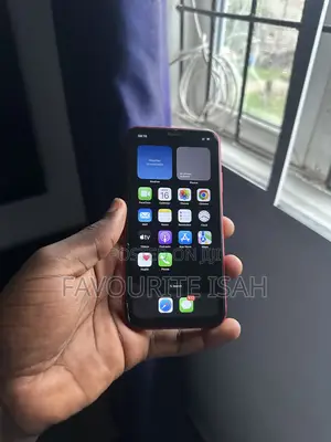 Apple iPhone XR 64 GB Red