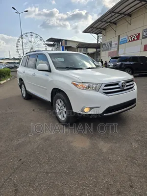 Toyota Highlander Limited 2012 White
