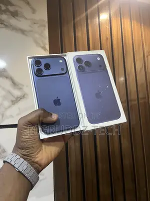 New Apple iPhone 17 Pro Max 256 GB Blue