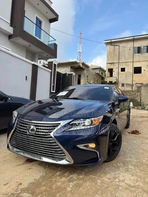 Lexus ES 2013 Blue