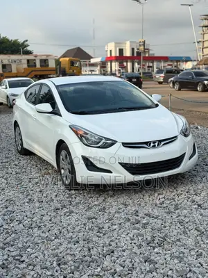 Hyundai Elantra Limited 4dr Sedan (1.8L 4cyl 6A) 2014 White