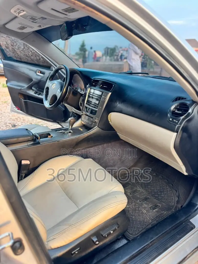 Lexus IS 2009 Silver