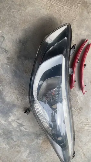 Hyundai Elantra Headlight Replacement