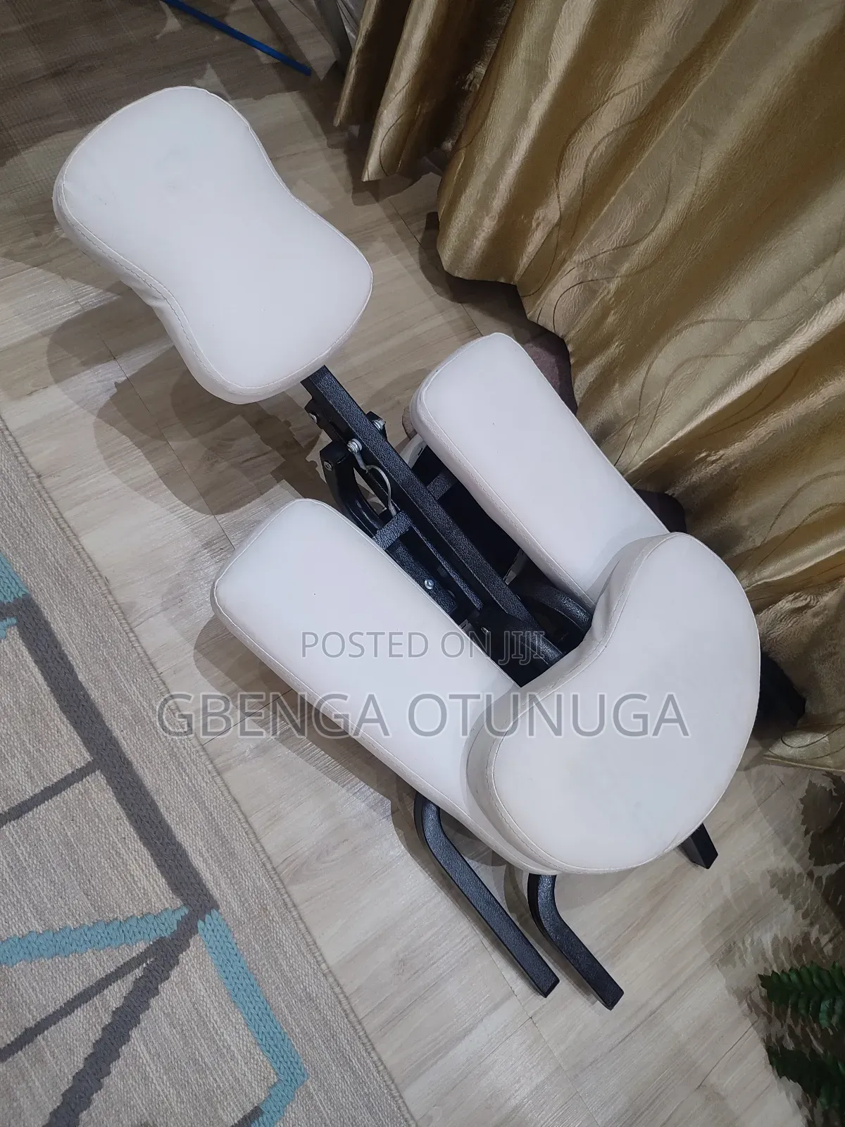 Foldable Adjustable Leather Massage Chair Equipment
