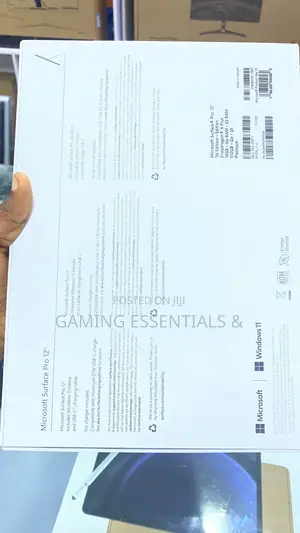 New Microsoft Surface Pro 16GB Qualcomm Snapdragon X Plus SSD 512GB