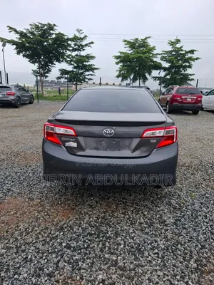 Toyota Camry SE Sport 4dr Sedan (2.5L 4cyl 6A) 2014 Gray