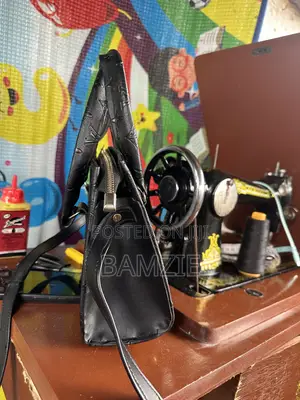  Bag Louis Vuitton.