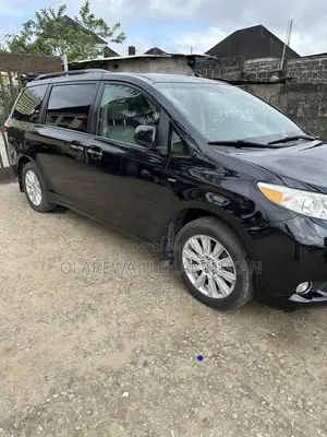 Toyota Sienna 2017 Black