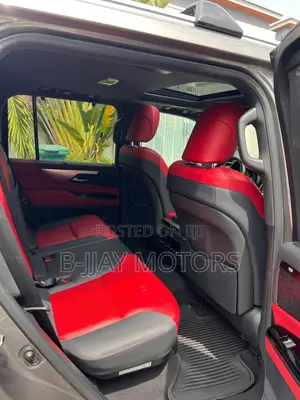 Lexus LX 600 2022 Gray