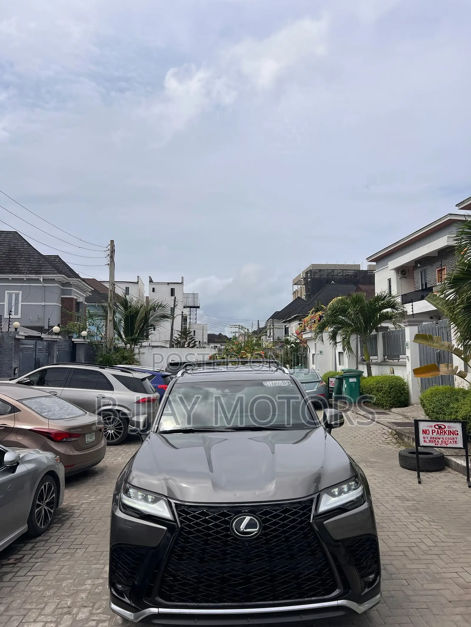 Lexus LX 600 2022 Gray