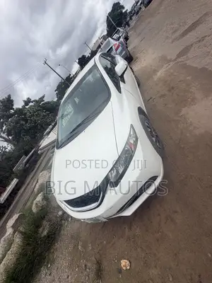 Honda Civic 2013 White