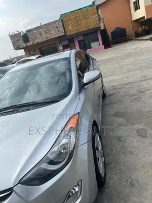 Hyundai Elantra 2011 Silver