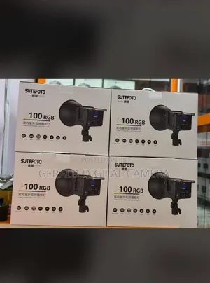 The Sutefoto 100 RGB Light