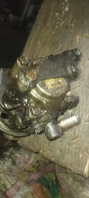 Power Stearing Pump for 3mz Lexus 330 and Highlander and Sienna 0.5
