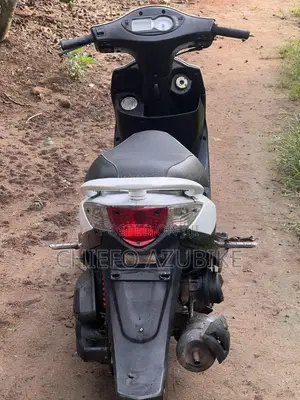 Kymco 2020 White