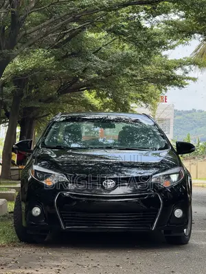 Toyota Corolla S 4dr Sedan (1.8L 4cyl CVT) 2014 Black
