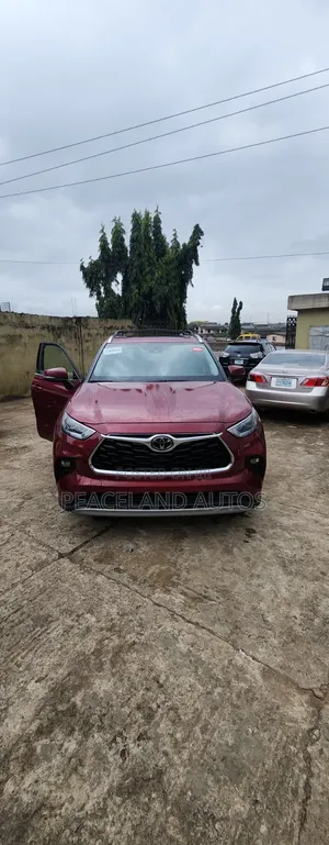 Toyota Highlander Platinum 2021 Red