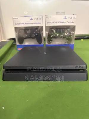 PS4 Slim 1TB With 2 Pads