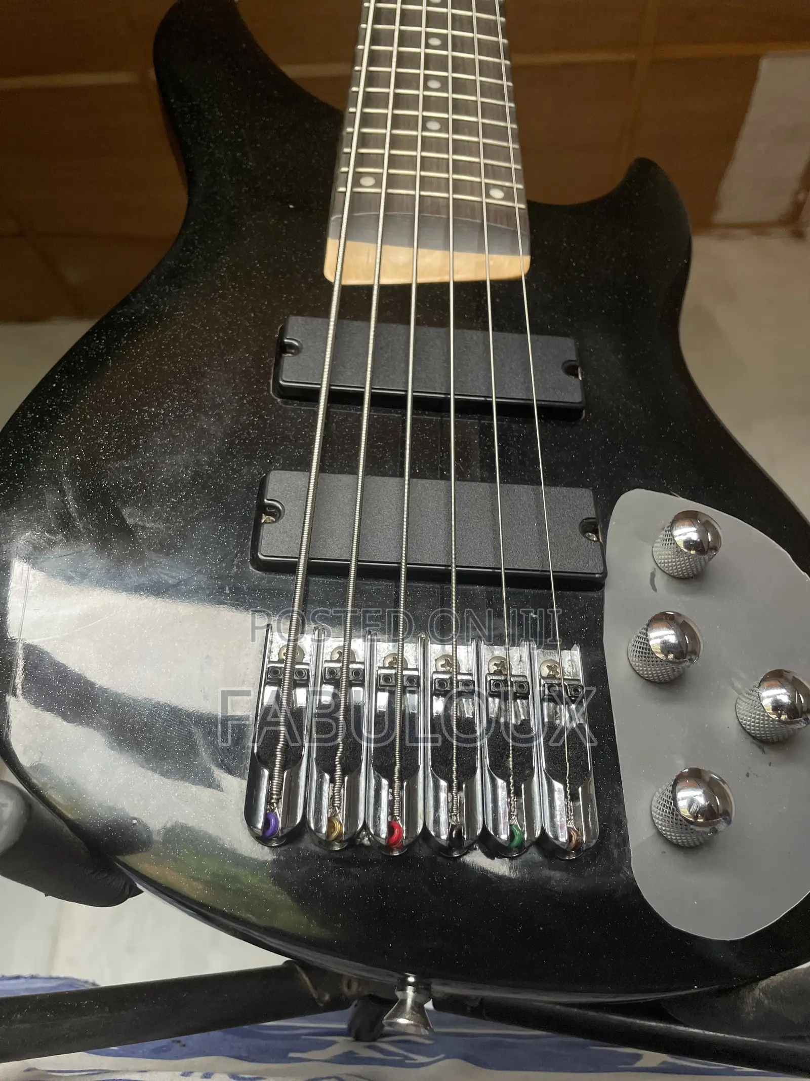 6strings Bass Guitar