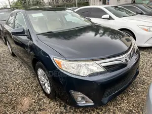 Toyota Camry L 4dr Sedan (2.5L 4cyl 6A) 2012 Blue