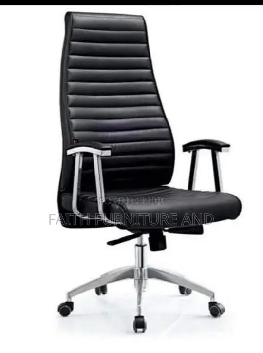 White Office Chair for Office Use
