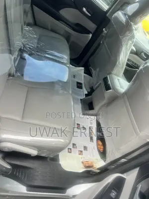 Toyota Highlander Limited 4x4 V6 (3.5L 6cyl 8A) 2018 Silver