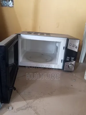 Newly Used Microwave