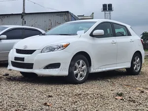Toyota Matrix 2010 White