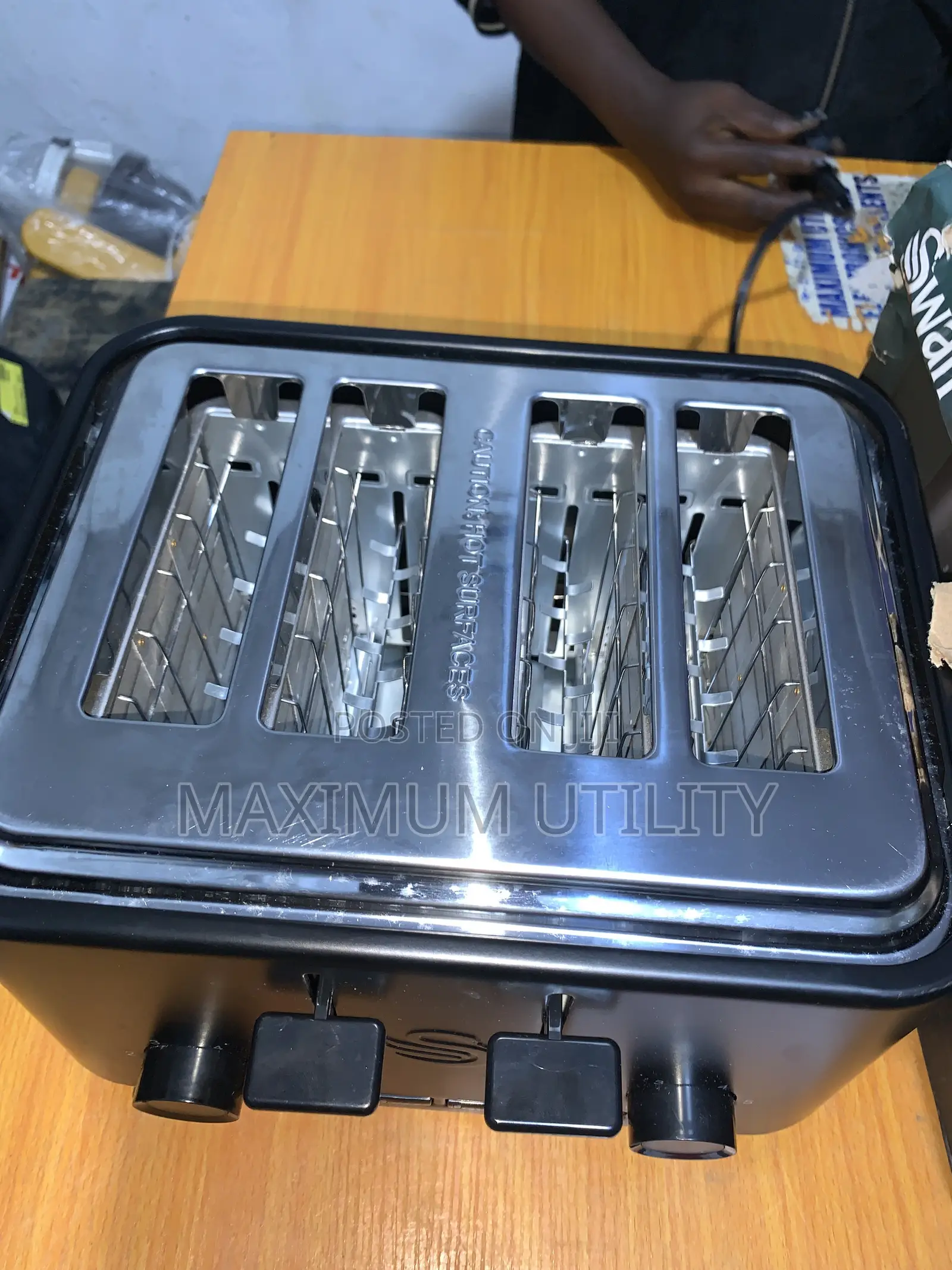 SWAN 4 Slice Matt Black Uk Pop Up Toaster
