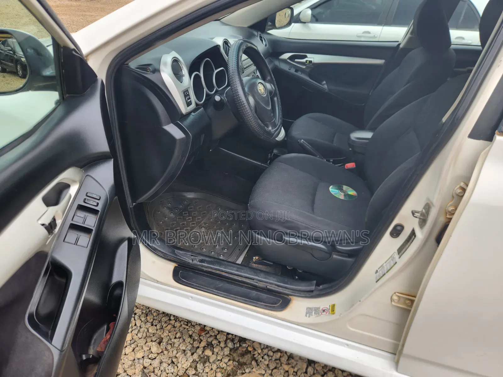 Toyota Matrix 2010 White