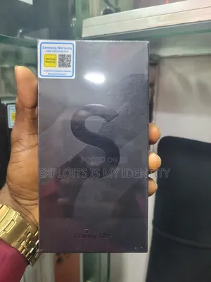 New Samsung Galaxy S22+ 5G 256 GB Green