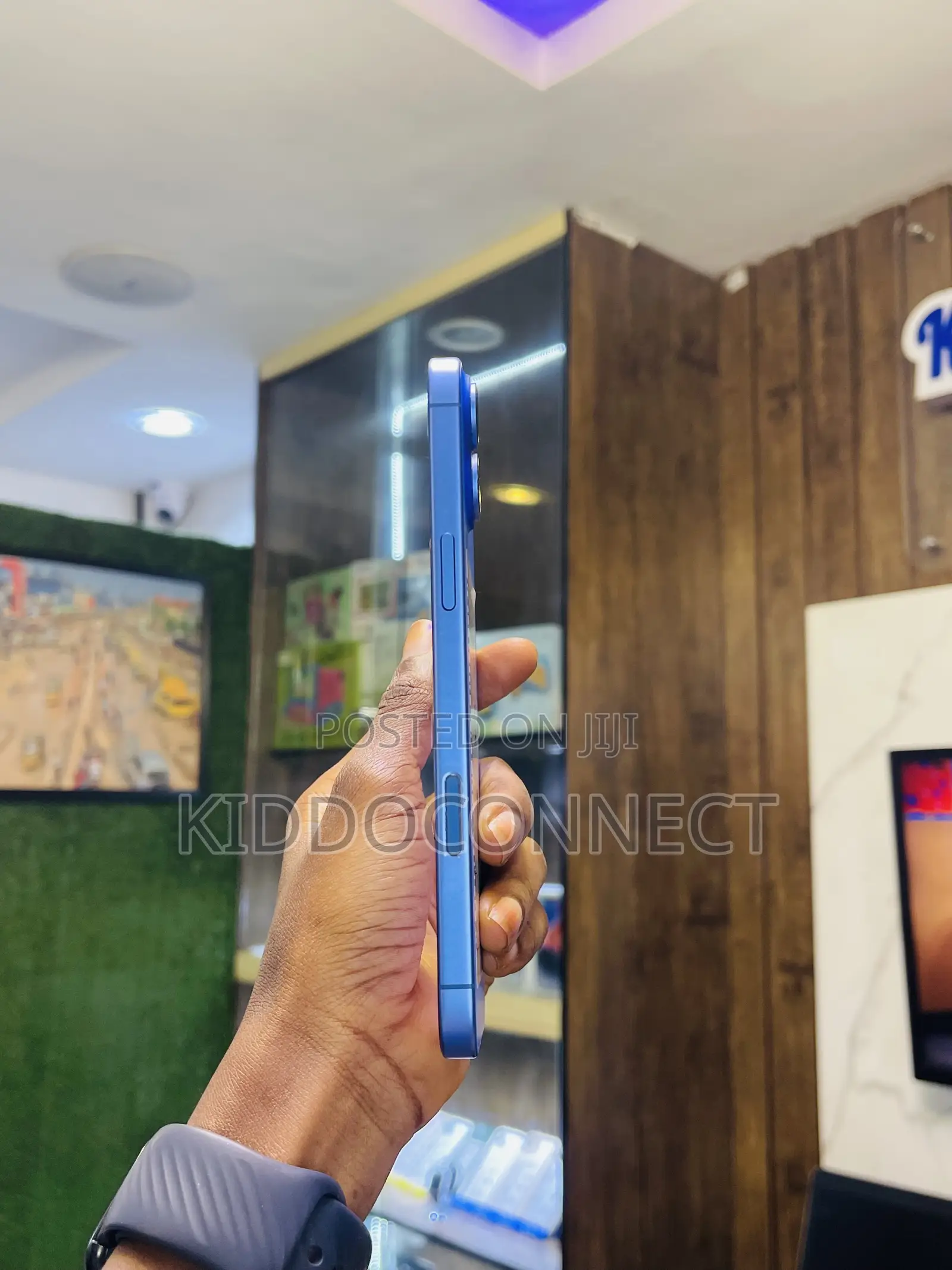 Apple iPhone 16 Plus 128 GB Blue
