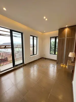 2bdrm Apartment in Lekki Phase 1 for sale